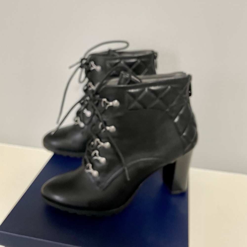 COPY - Ladies Adrienne Vittadini “Trailer” Shoe Boot, Size 9